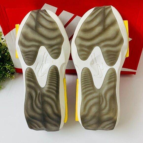 Nike Fontanka Edge Womens Marathon Running Shoes Sneakers Sz 5 Iris Whisper - Picture 7 of 11